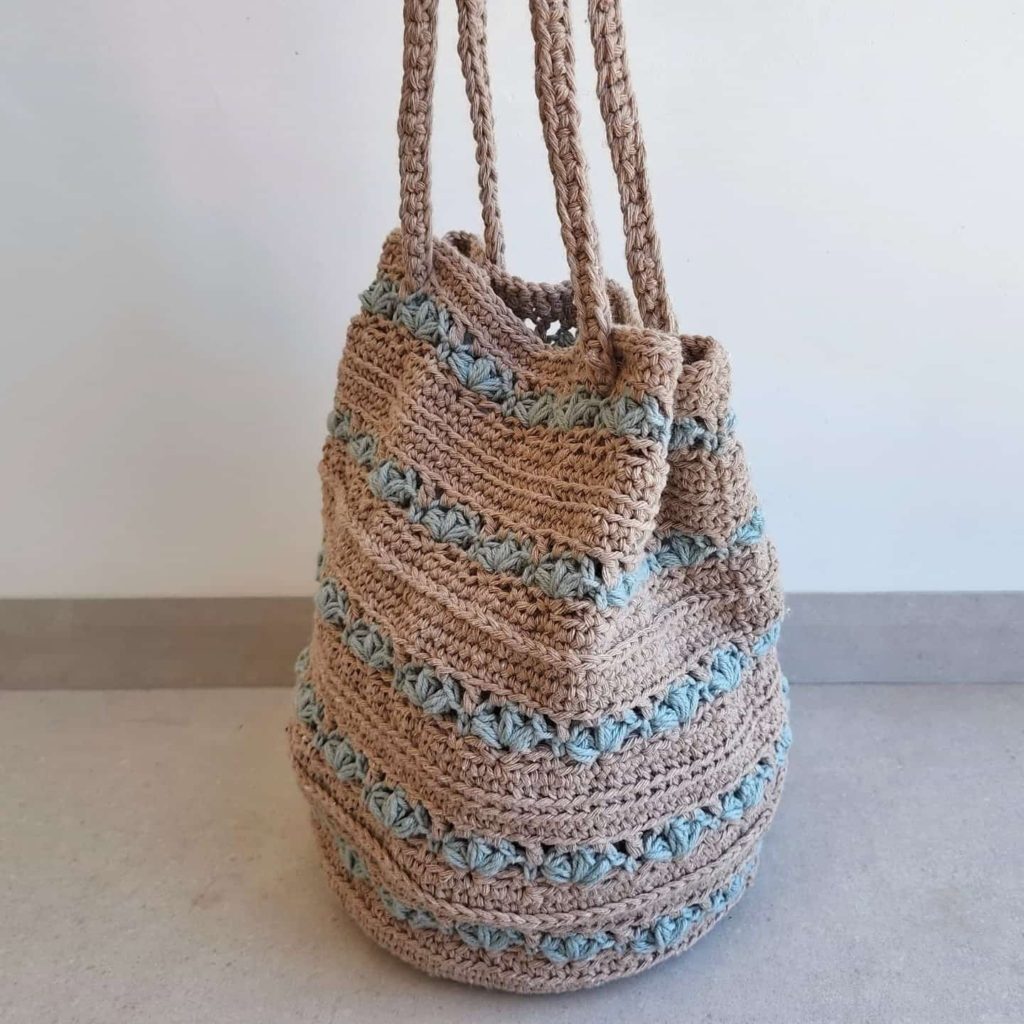 Crochet Bag Pattern With Flower Design